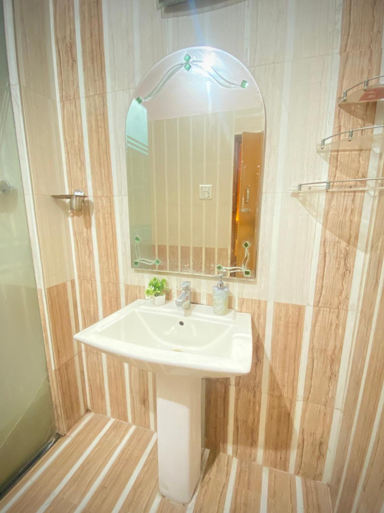 Rudra_Homestay พาราณสี ภายนอก รูปภาพ