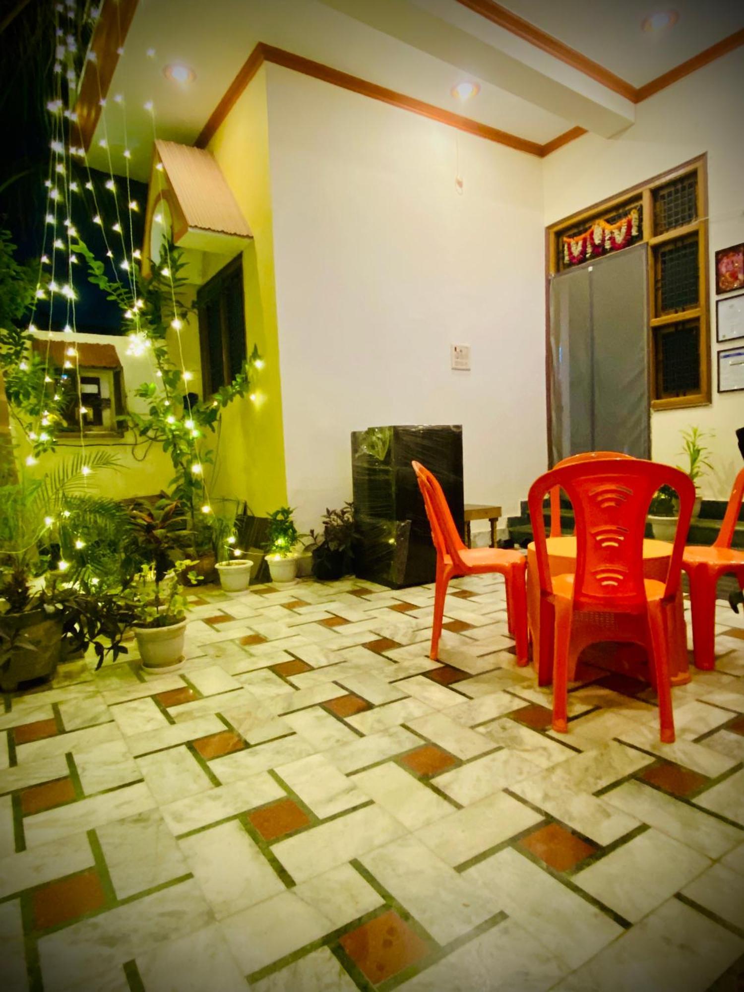 Rudra_Homestay พาราณสี ภายนอก รูปภาพ